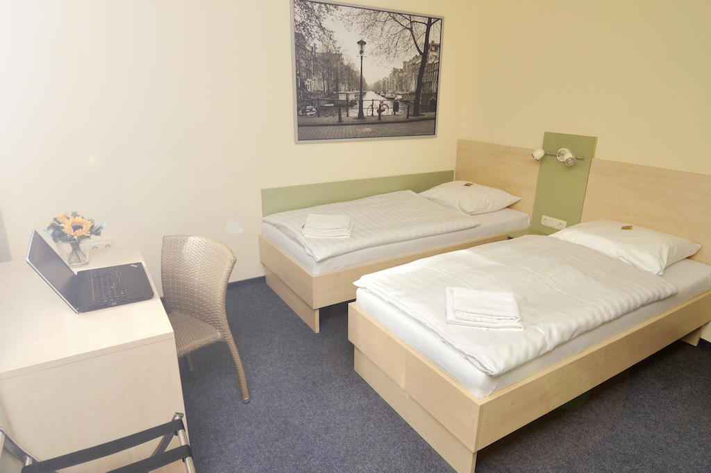 Best Deal Airporthotel Weeze Zewnętrze zdjęcie